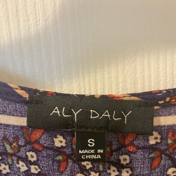 Aly Daly High-Low Dress for Fall - Picture 4 of 7